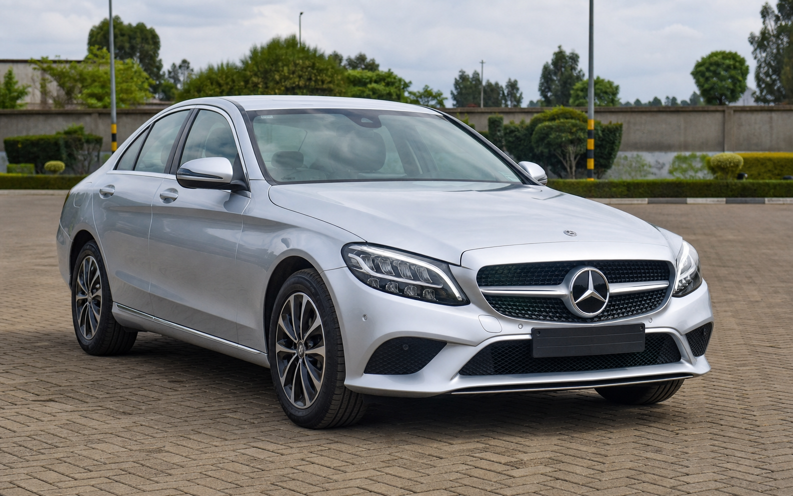 2020 Mercedes-Benz C200